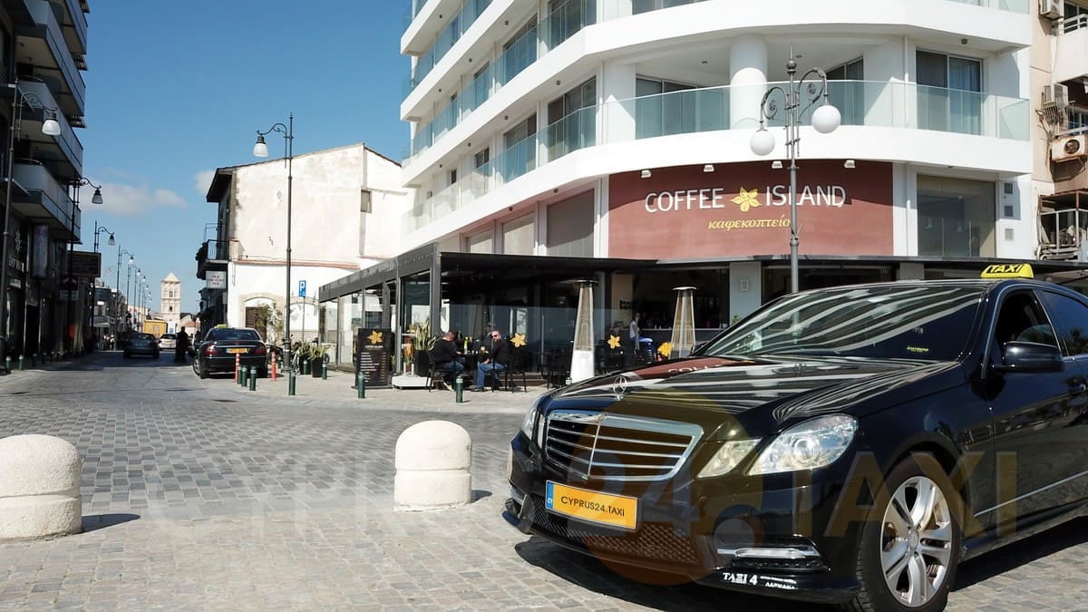 Cyprus24.taxi: Mercedes E-class. Exterior #1